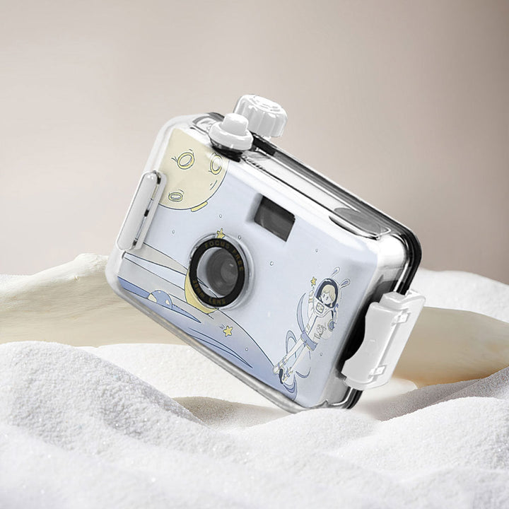 Adventure-Ready Waterproof Film Camera Kalsten