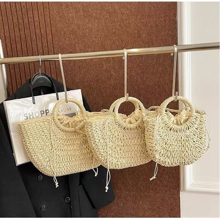 Handmade basket bag with light ruffles Kalsten