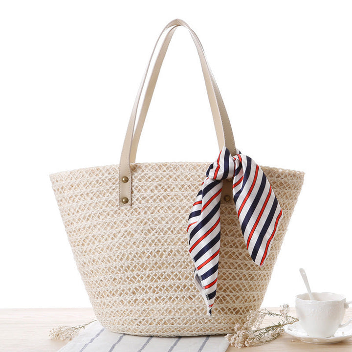 Straw bag with stylish knot closure Kalsten