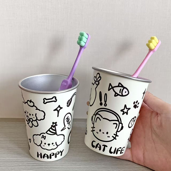 Wall-mounted toothbrush holder with playful animal design Kalsten
