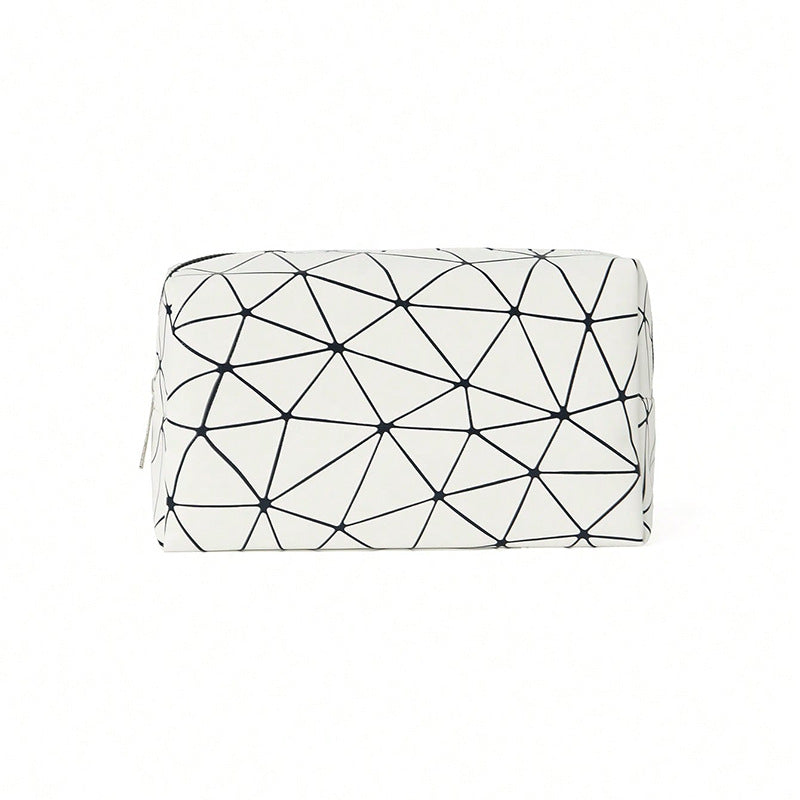 Practical cosmetic bag with 3D structure Kalsten