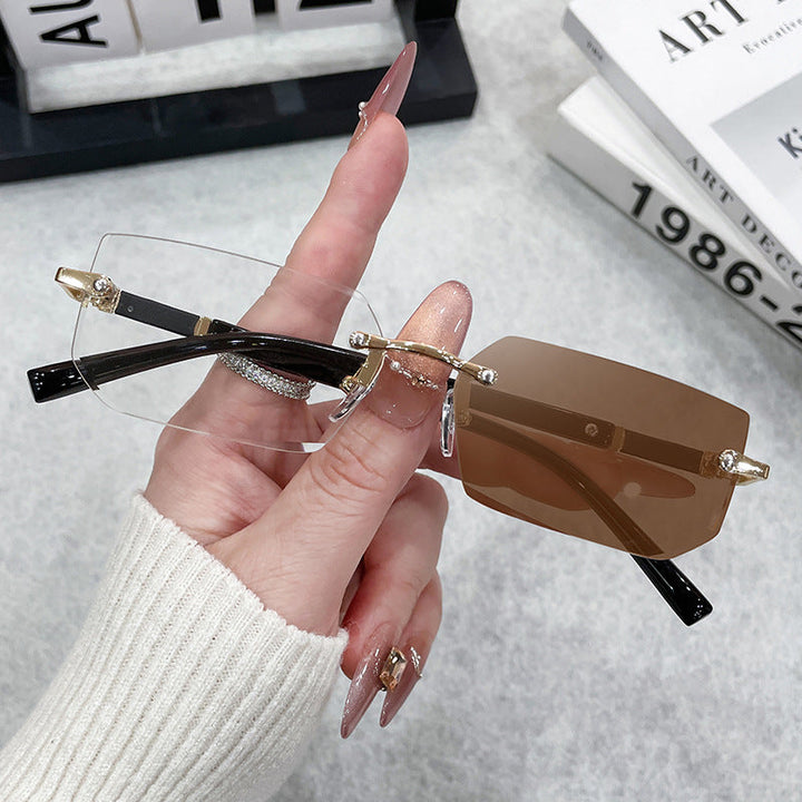 Ladies elegant and fashionable sunglasses with transparent frame Kalsten