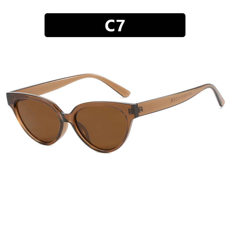 Ladies Cat-Eye Sunglasses with Luxurious Pattern and UV Protection Kalsten