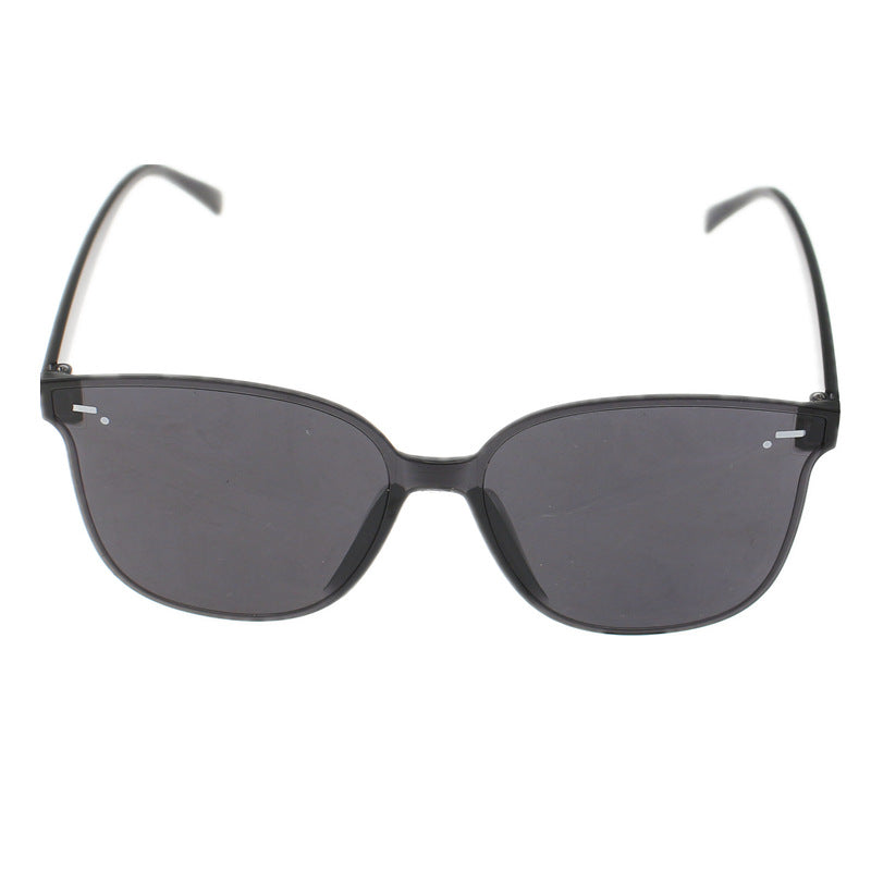 Ladies Cat-Eye Sunglasses with Elegant Design Kalsten