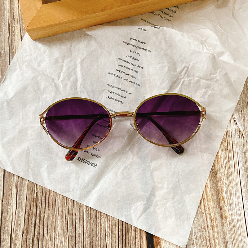 Round Sunglasses with Golden Accents Kalsten