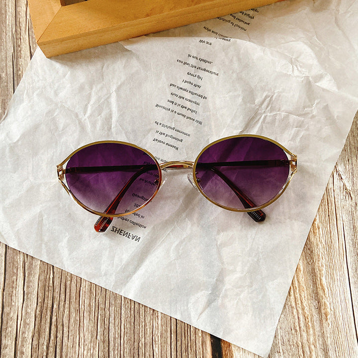 Round Sunglasses with Golden Accents Kalsten