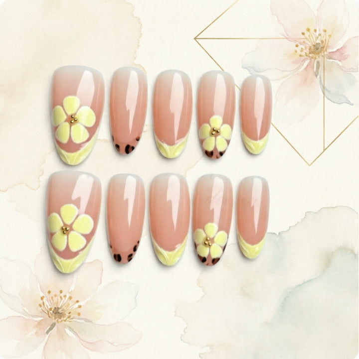 Artificial nail with floral motif Kalsten