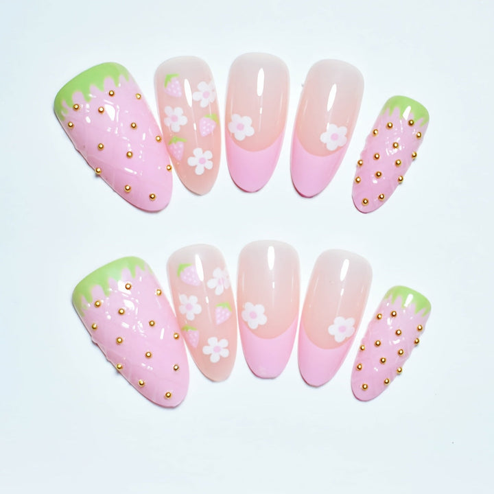 Artistic Kiss-Themed Press-On Nail Art Kalsten