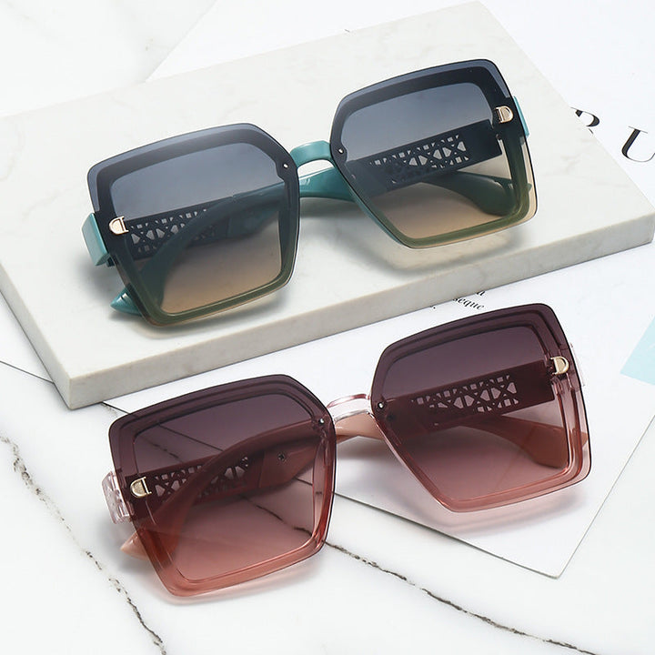 Ladies fashionable square sunglasses with sturdy frame and UV protection Kalsten