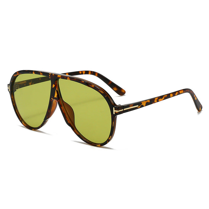 Women's large sunglasses with modern design and protective lenses Kalsten