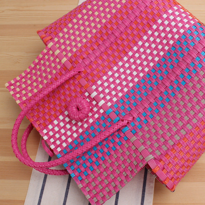 Trendy shopping bag made of handwoven material with playful details Kalsten