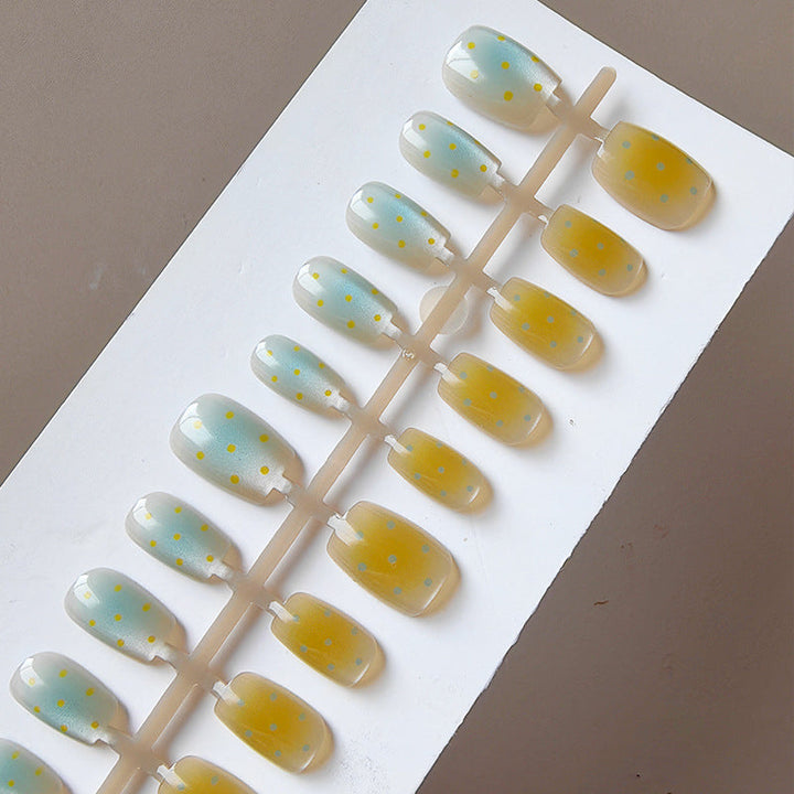 Artificial Nails in Modern Design Kalsten