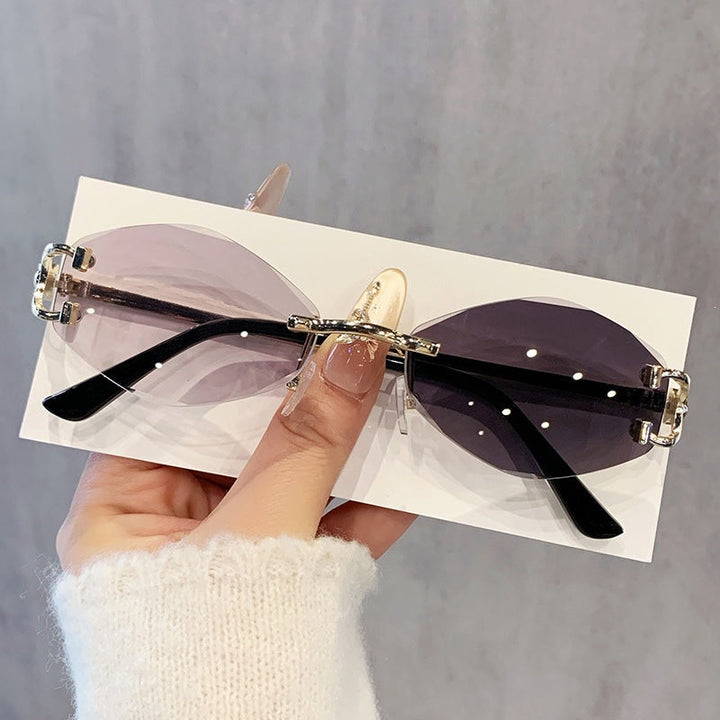 Women's futuristic sunglasses with striking hexagonal frame and high-quality glitter accents Kalsten
