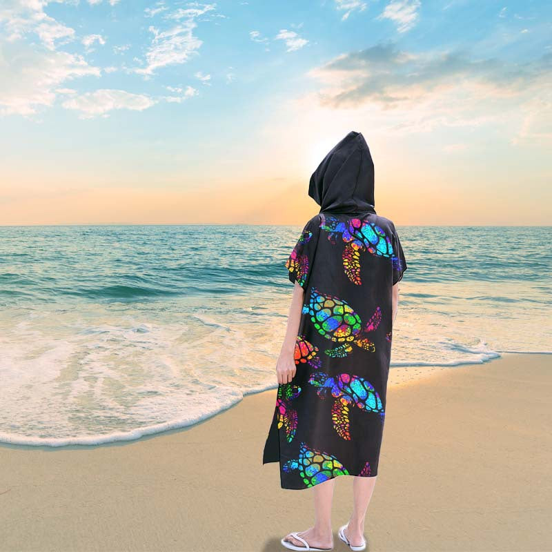 Bath towel with colorful sea turtle design Kalsten