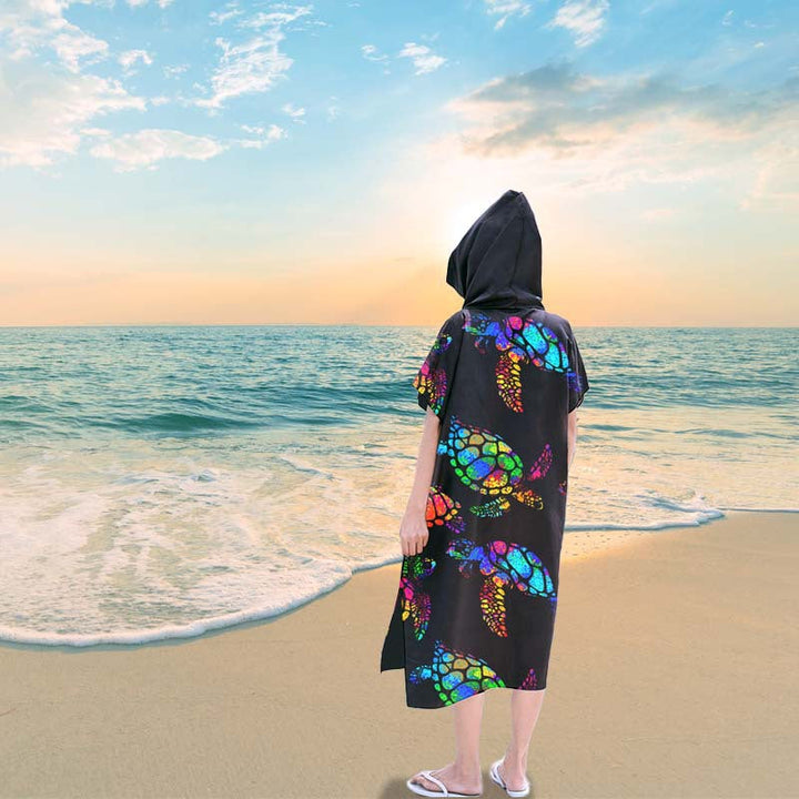 Bath towel with colorful sea turtle design Kalsten