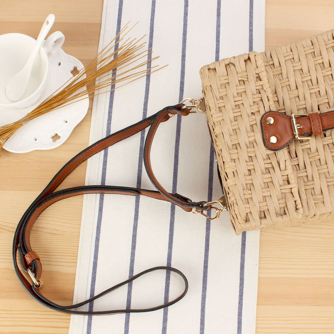 Handbag Made of Handwoven Natural Material with Stylish Leather Closure Kalsten