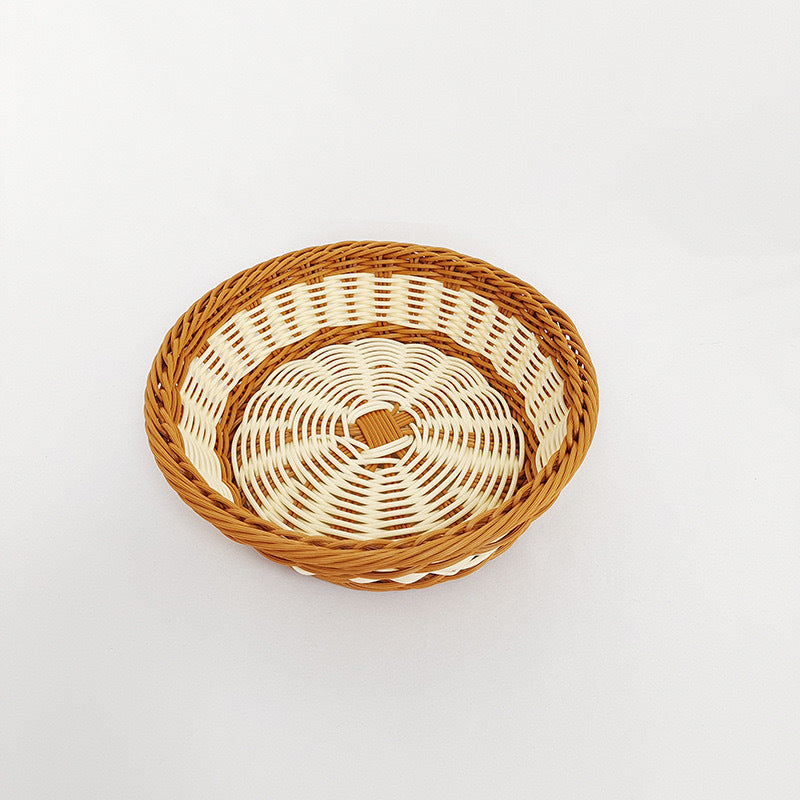 Basket with handwoven design Kalsten