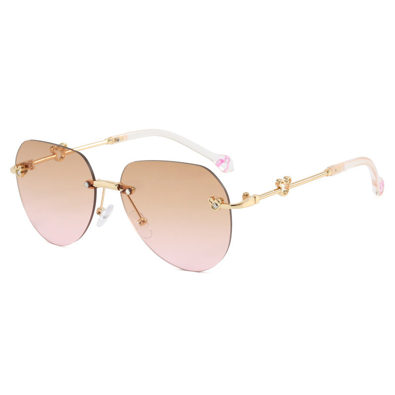 Women's lightweight geometric sunglasses with unique frame and mirrored lenses Kalsten