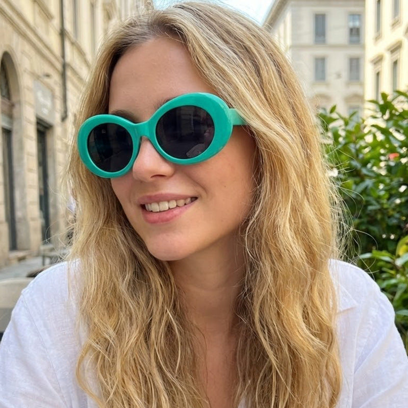 Women's Stylish Sunglasses with Oval Frame Kalsten