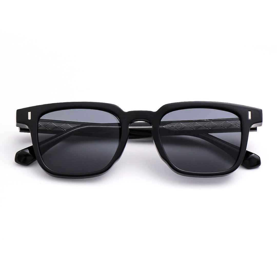 Women's sunglasses in modern statement style with reinforced Kalsten frame