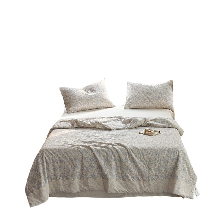 Ladies elegant bedspread with delicate floral pattern Kalsten