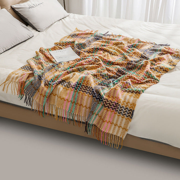 Cozy Geometric Patterned Throw Blanket Kalsten