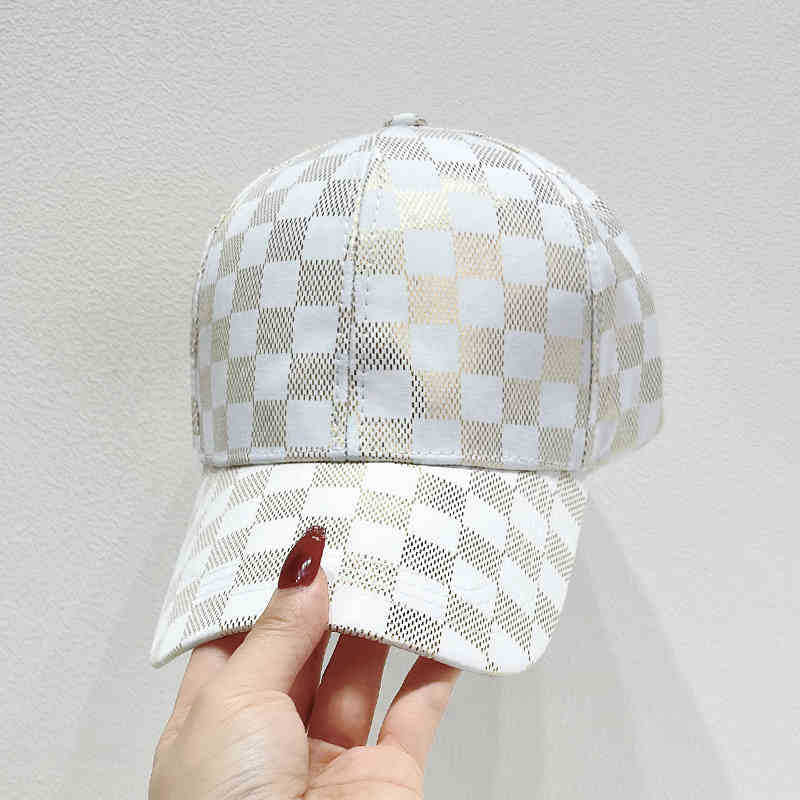 Women's Stylish Checkered Pattern Baseball Cap Kalsten