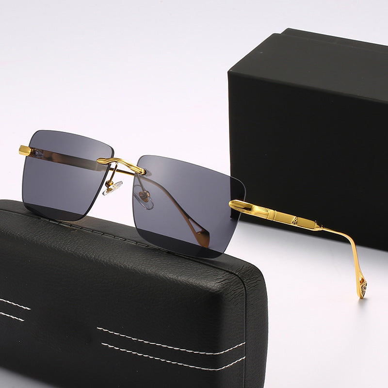 Women's fashionable square sunglasses with luxurious metal accents Kalsten
