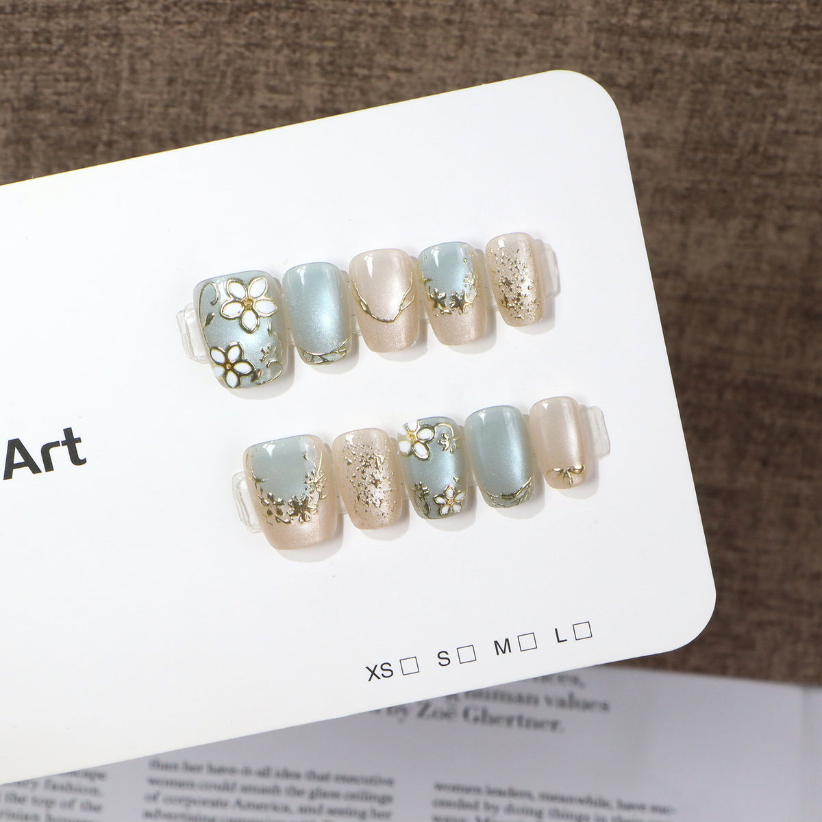 Elegant Floral Press-On Nail Art Set Acalora