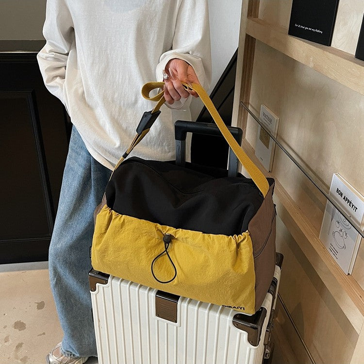 Sporty Shoulder Bag With Versatile Compartment Design Kalsten