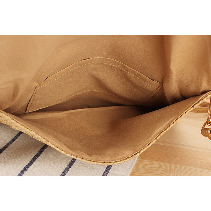 Fashionable Shoulder Bag Made of Braided Straw Kalsten
