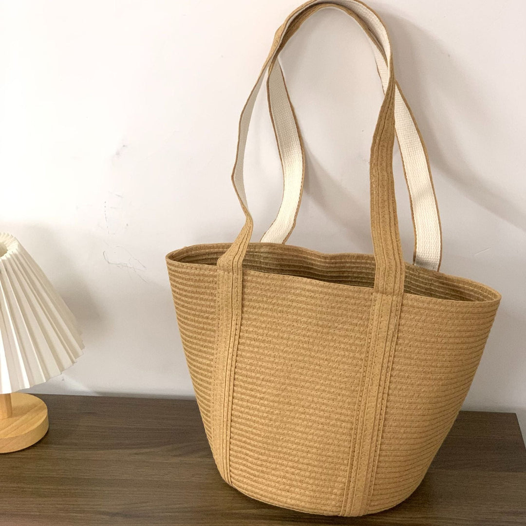 Spacious shopping bag with structured design Kalsten