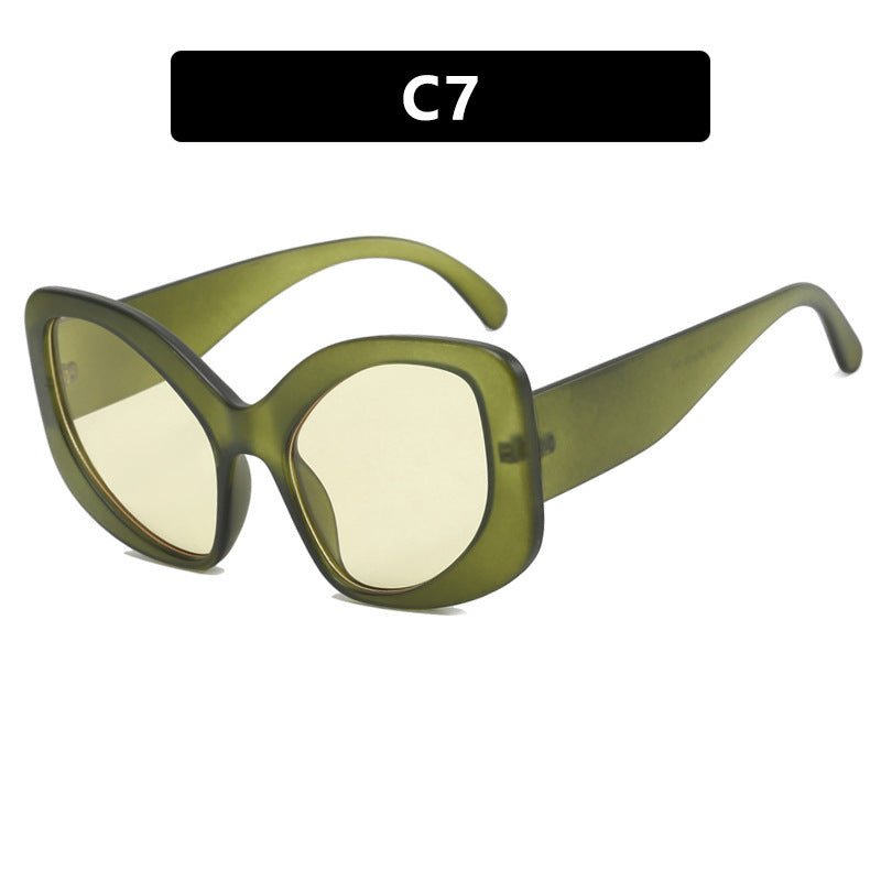 Women elegant oversized sunglasses with striking design Kalsten