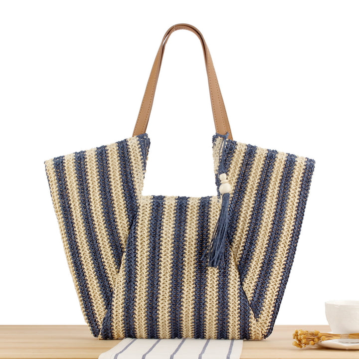 Fashionable market shoulder bag with elegant fringes Kalsten