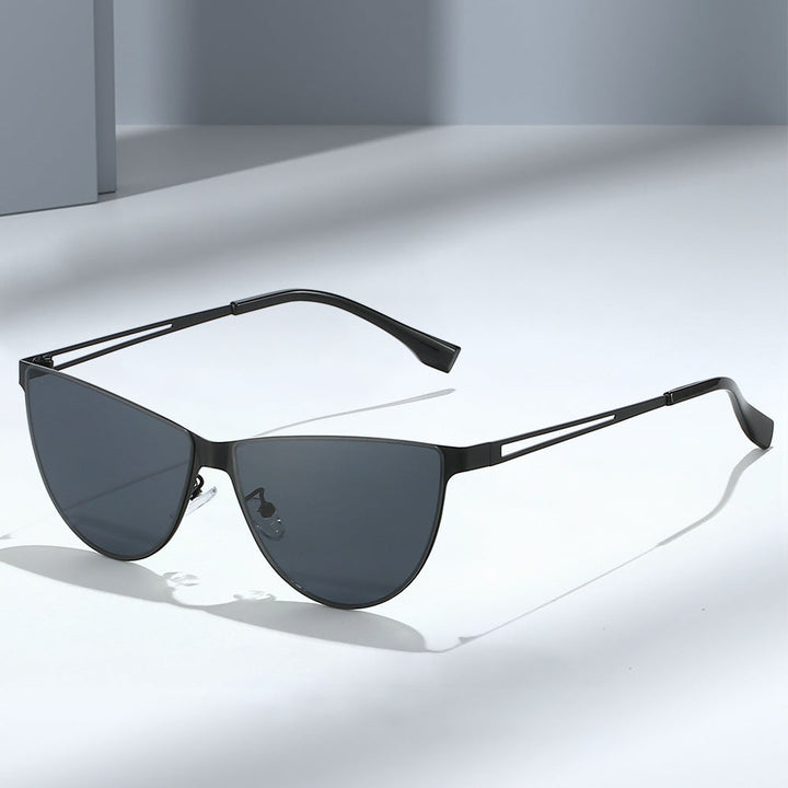 Women’s Fashion Cat-Eye Sunglasses with Elegant Metal Frame Kalsten