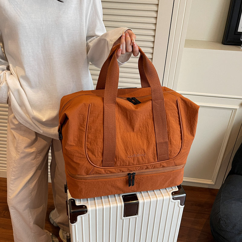 Sporty Travel Bag With Innovative Storage Kalsten
