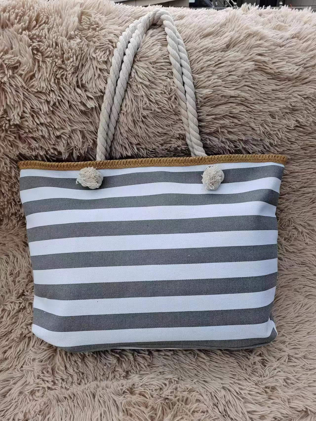 Beach bag with maritime stripe design Kalsten