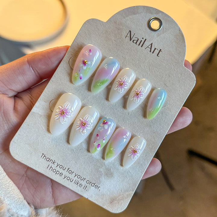 Floral-Accent Press-On Nail Collection Kalsten
