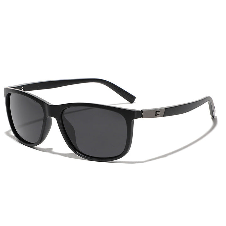 Women's stylish sunglasses with a sturdy frame construction Kalsten