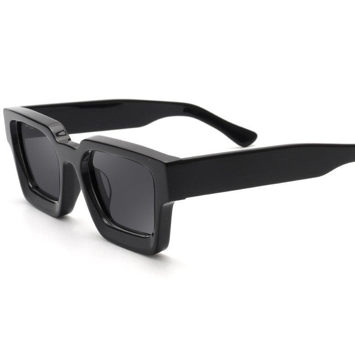 Ladies Designer Sunglasses with striking frame and polarized lenses Kalsten