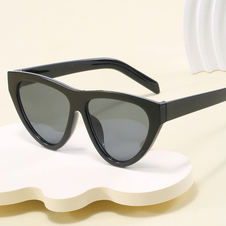 Women's futuristic Cat-Eye sunglasses with high-quality plastic frame Kalsten