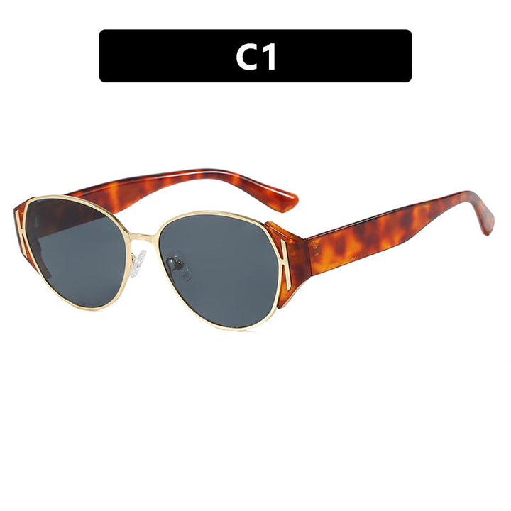 Women's retro-inspired sunglasses with elegant frame Kalsten