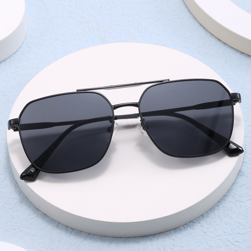 Women Fashionable Oversized Sunglasses in Elegant Shield Design Kalsten