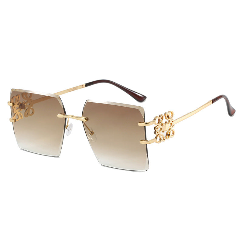 Women's fashionable sunglasses with exceptional design and golden accents Kalsten