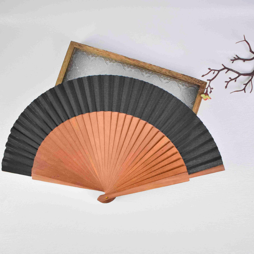 Ladies elegant hand fan made of eco-friendly paper Kalsten