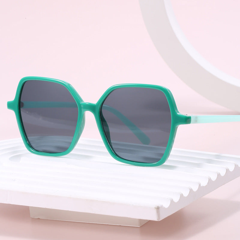 Women's oversized sunglasses in fascinating design Kalsten