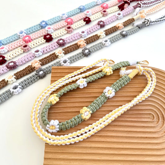 Floral Macrame Eyewear Chain Acalora