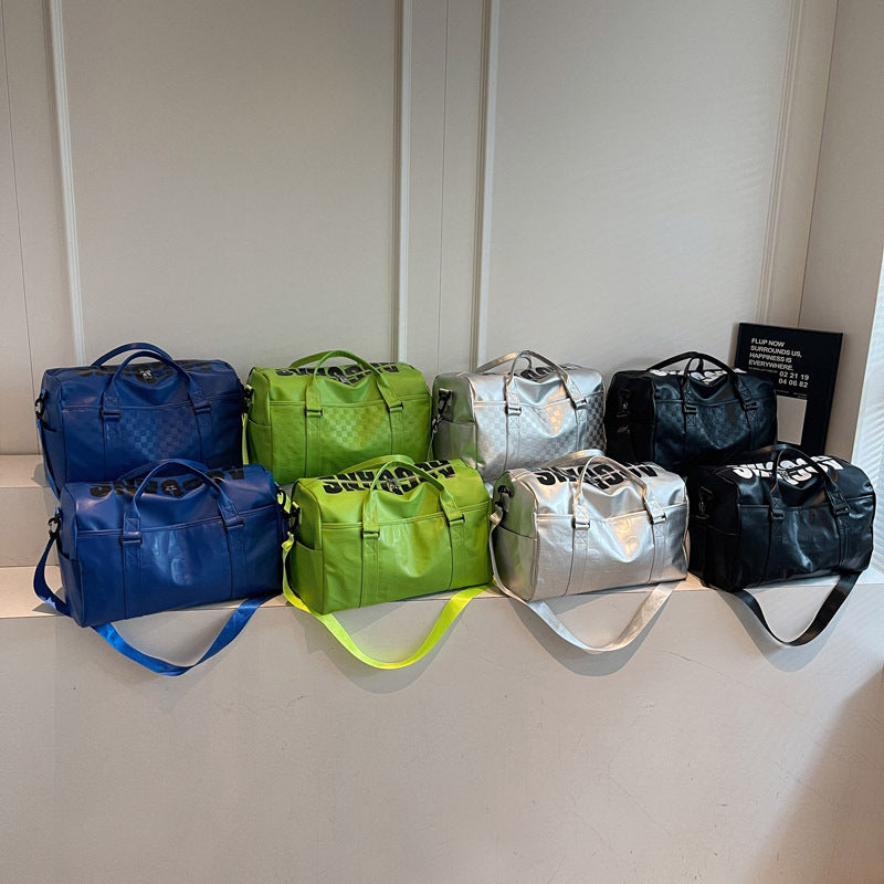 Sporty Travel Bag With Reinforced Bottom Kalsten
