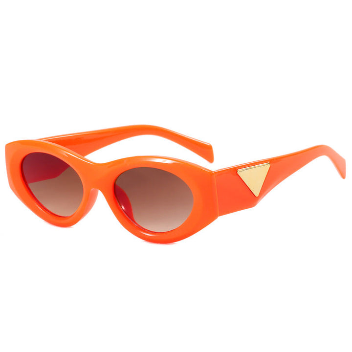 Women Retro-inspired Sunglasses with distinctive accents Kalsten