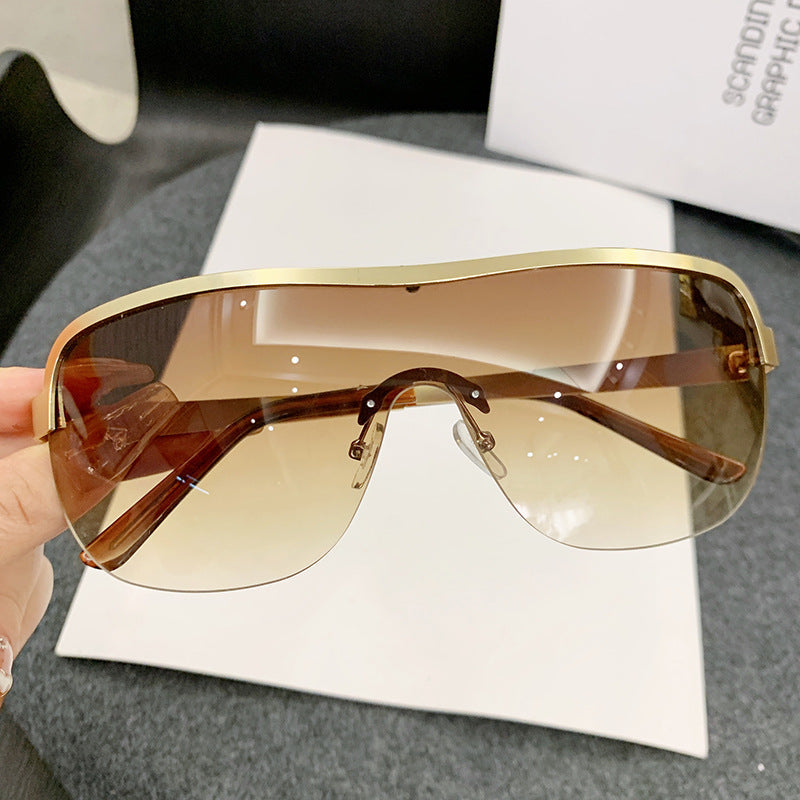 Women’s Sporty Sunglasses with Full UV Protection and Stylish Frame Kalsten